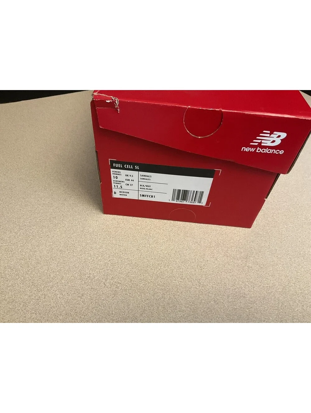 New! Mens New Balance Fuel Cell Black/White Recovery Slip On Sandals. Size 10D.